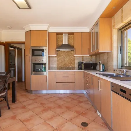 Joana By Select * 알부페이라