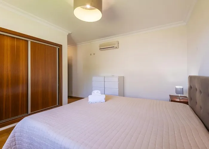 Joana By Select 알부페이라